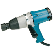 Ударний гайкокрут MAKITA 588 (6906)