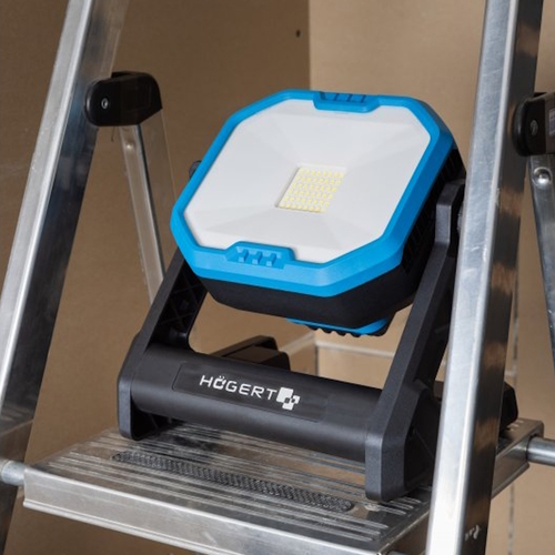 Акумуляторний ліхтар