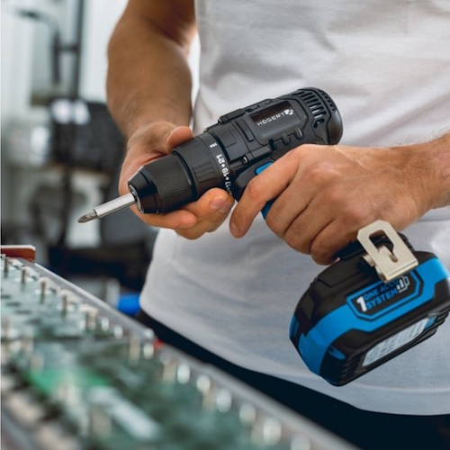 Набор Аккумуляторная дрель-шуруповерт + аккумулятор + зарядная станция + кейс