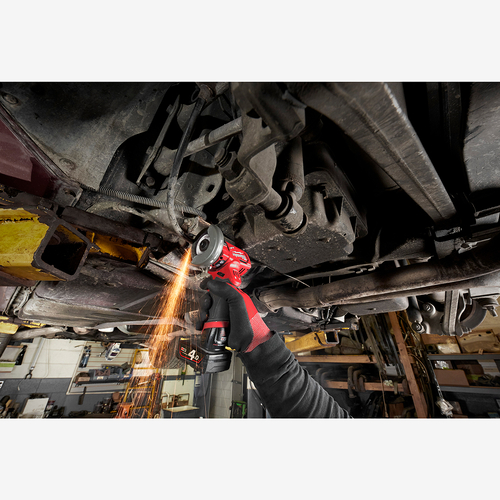 Шлифмашина универсальная отрезная аккумуляторная MILWAUKEE M12 FUEL FCOT-422X