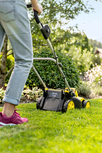 Акумуляторна газонокосарка