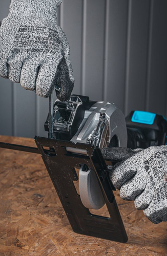 Акумуляторна безщіткова міні-пила по металу 120мм 18V