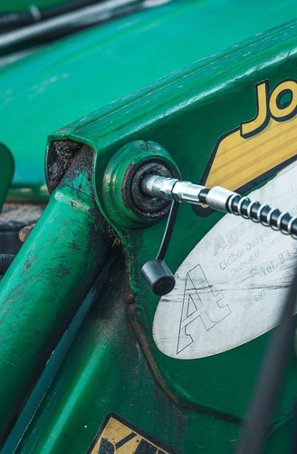 Аккумуляторный бесщеточный смазочный шприц