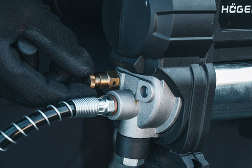 Аккумуляторный бесщеточный смазочный шприц