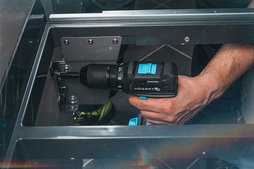 Набор Аккумуляторная бесщеточная ударная дрель-шуруповерт 40 Нм 18В + 2 аккумулятора 2Ач  + зарядна